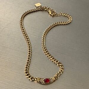 Elegant Gold Necklace with Red Accent Bezel - Cadena